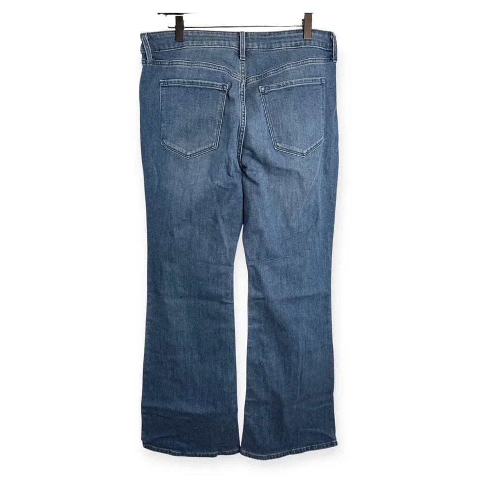 Old Navy‎ Mid Rise Kicker Boot Cut Jeans Size 14 Petite - Picture 2 of 4